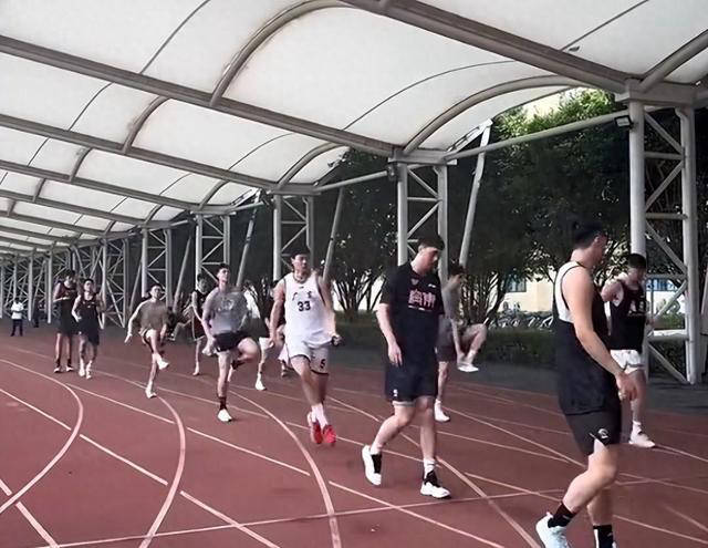 MK体育-球队是否会调整射篮训练计划？
