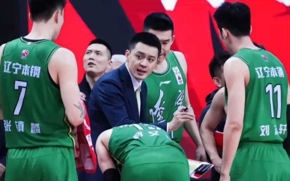 MK体育-辽宁男篮主场首胜，士气大振！