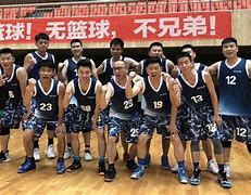 全球观点：世界篮球联赛争奇斗艳